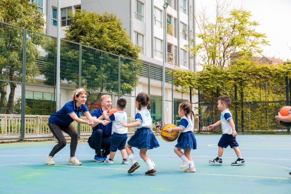 3T Edu phát triển thể chất tối ưu cho trẻ thông qua bộ môn bóng rổ 12 3T Edu phát triển thể chất tối ưu cho trẻ thông qua bộ môn bóng rổ