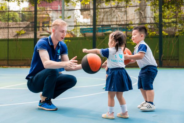 3T Edu phát triển thể chất tối ưu cho trẻ thông qua bộ môn bóng rổ 15 3T Edu phát triển thể chất tối ưu cho trẻ thông qua bộ môn bóng rổ