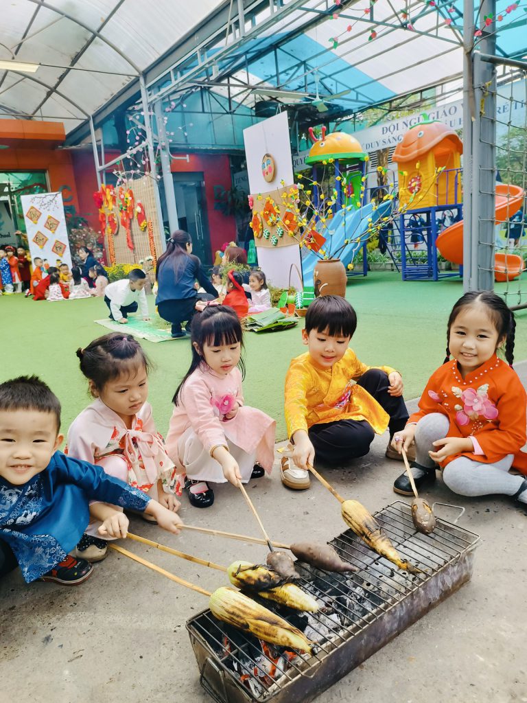 Sôi nổi các hoạt động trải nghiệm tại sự kiện Màu của Tết