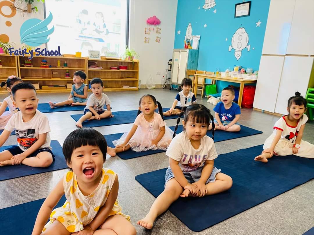 Tiết học Yoga luyện tập thể chất và tinh thần cho trẻ mầm non