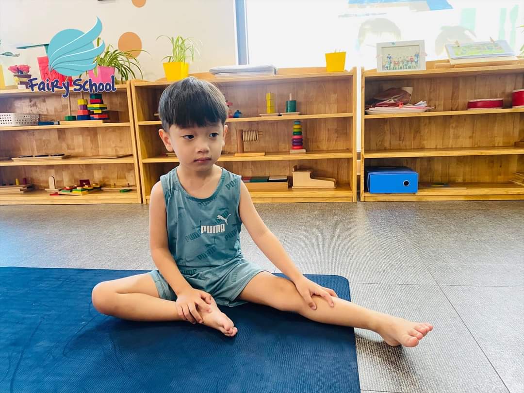 Tiết học Yoga luyện tập thể chất và tinh thần cho trẻ mầm non