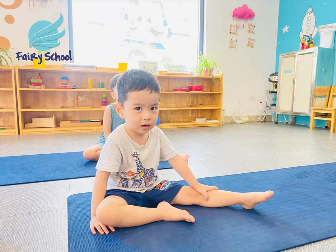 Tiết học Yoga luyện tập thể chất và tinh thần cho trẻ mầm non