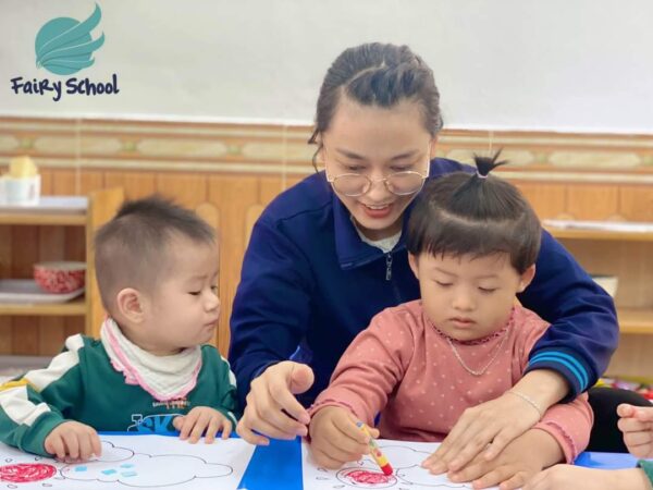 Tiết học tạo hình tại 3T Edu: Tạo hình nghệ thuật cho những đám mây đáng yêu