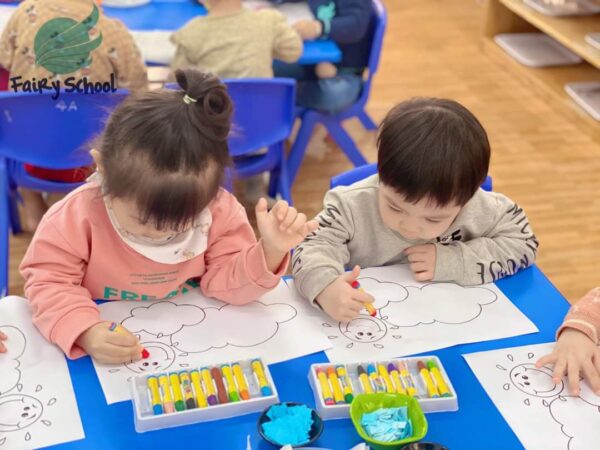 Tiết học tạo hình tại 3T Edu: Tạo hình nghệ thuật cho những đám mây đáng yêu