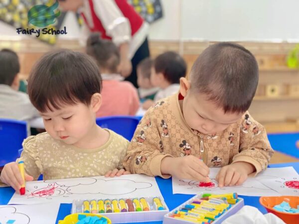 Tiết học tạo hình tại 3T Edu: Tạo hình nghệ thuật cho những đám mây đáng yêu