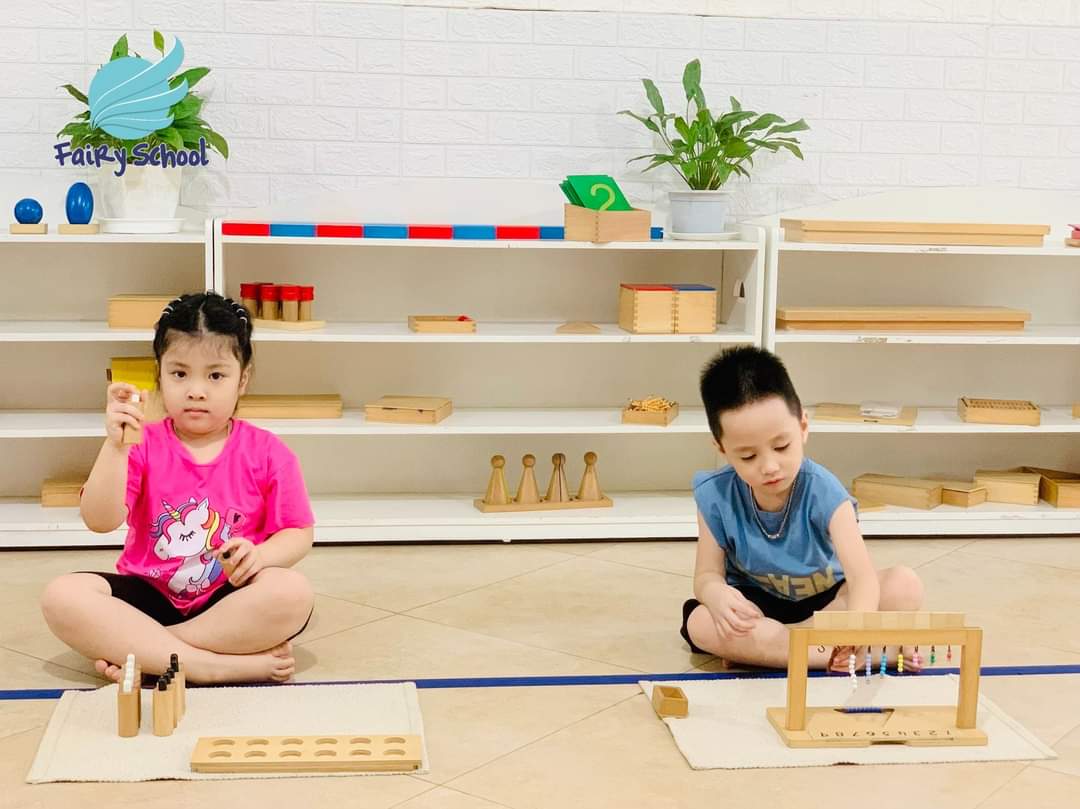 Hoạt động Montessori của các bạn nhỏ 3T Edu