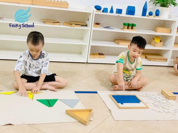 Hoạt động Montessori của các bạn nhỏ 3T Edu