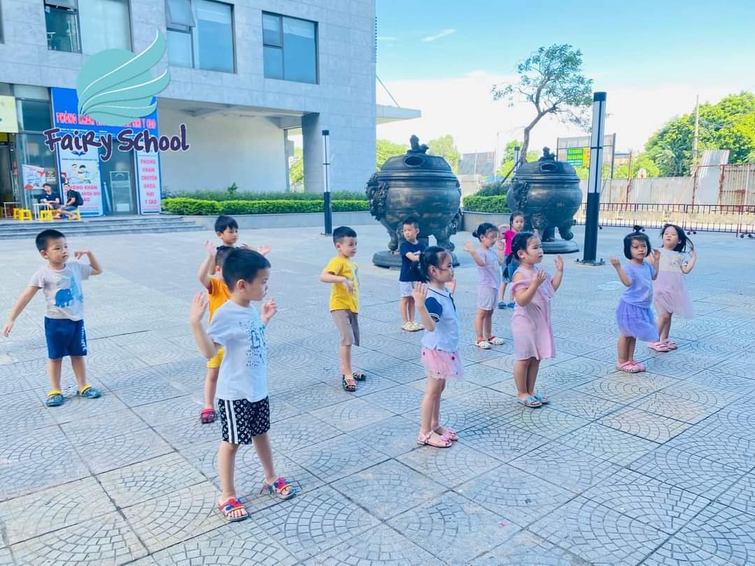 Các bạn nhỏ 3T Edu hào hứng tham gia các hoạt động ngoài trời