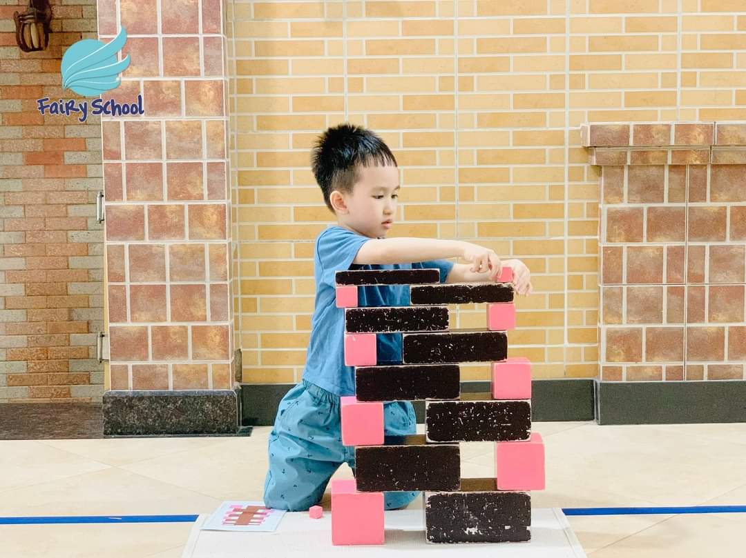 Hoạt động Montessori của các bạn nhỏ 3T Edu