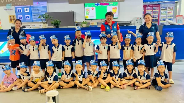 Bé đi siêu thị, trải nghiệm điều hay, sử dụng tiền hiệu quả