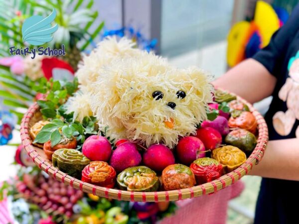 Cô trò 3T EDU chuẩn bị cho Dạ tiệc đêm rằm