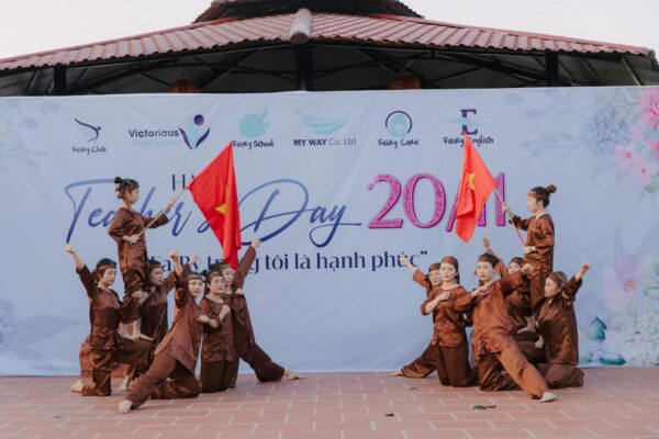 Gala kỷ niệm ngày Nhà Giáo Việt Nam 20/11 - "3T EDU trong tôi là hạnh phúc"