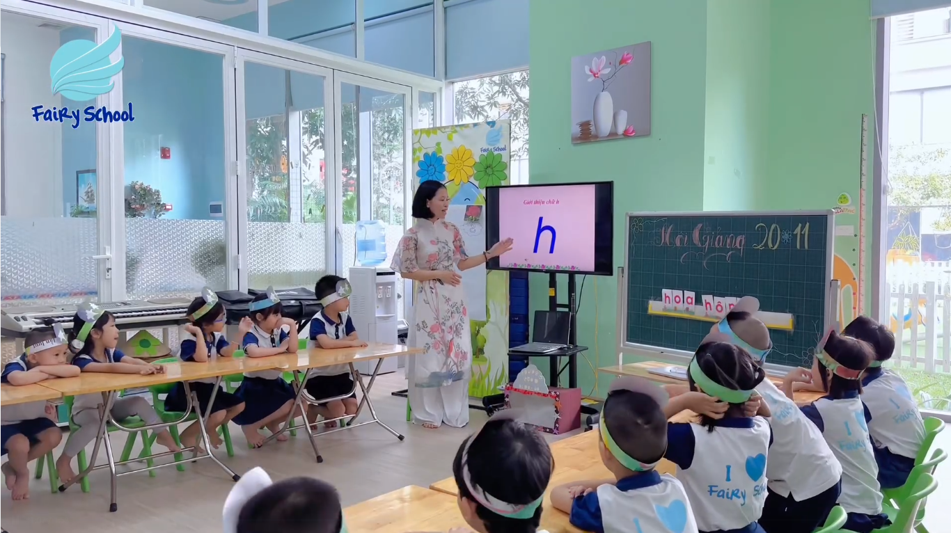 Hoạt động phát triển ngôn ngữ qua giờ học tiếng Việt trong Hội giảng tại 3T EDU Times City