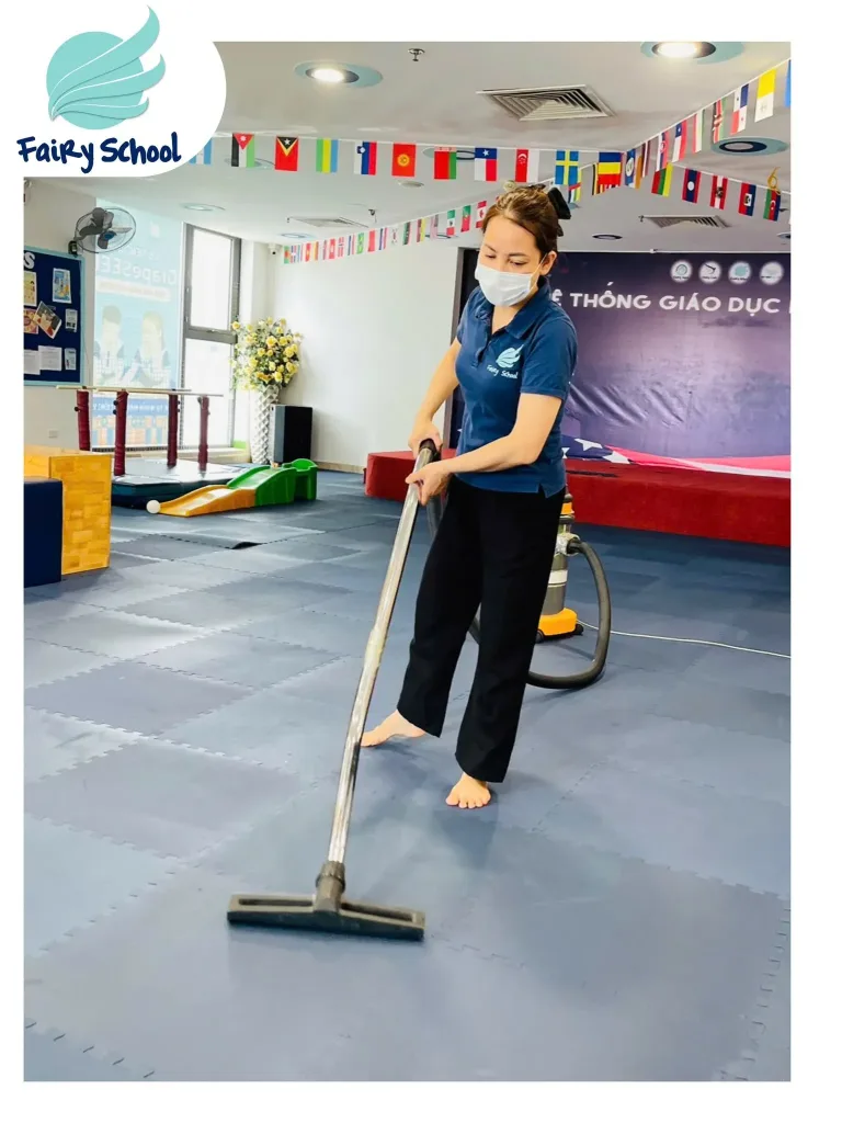 Vệ Sinh Lớp Học Hàng Tuần – Bảo Vệ Sức Khỏe Bé Yêu