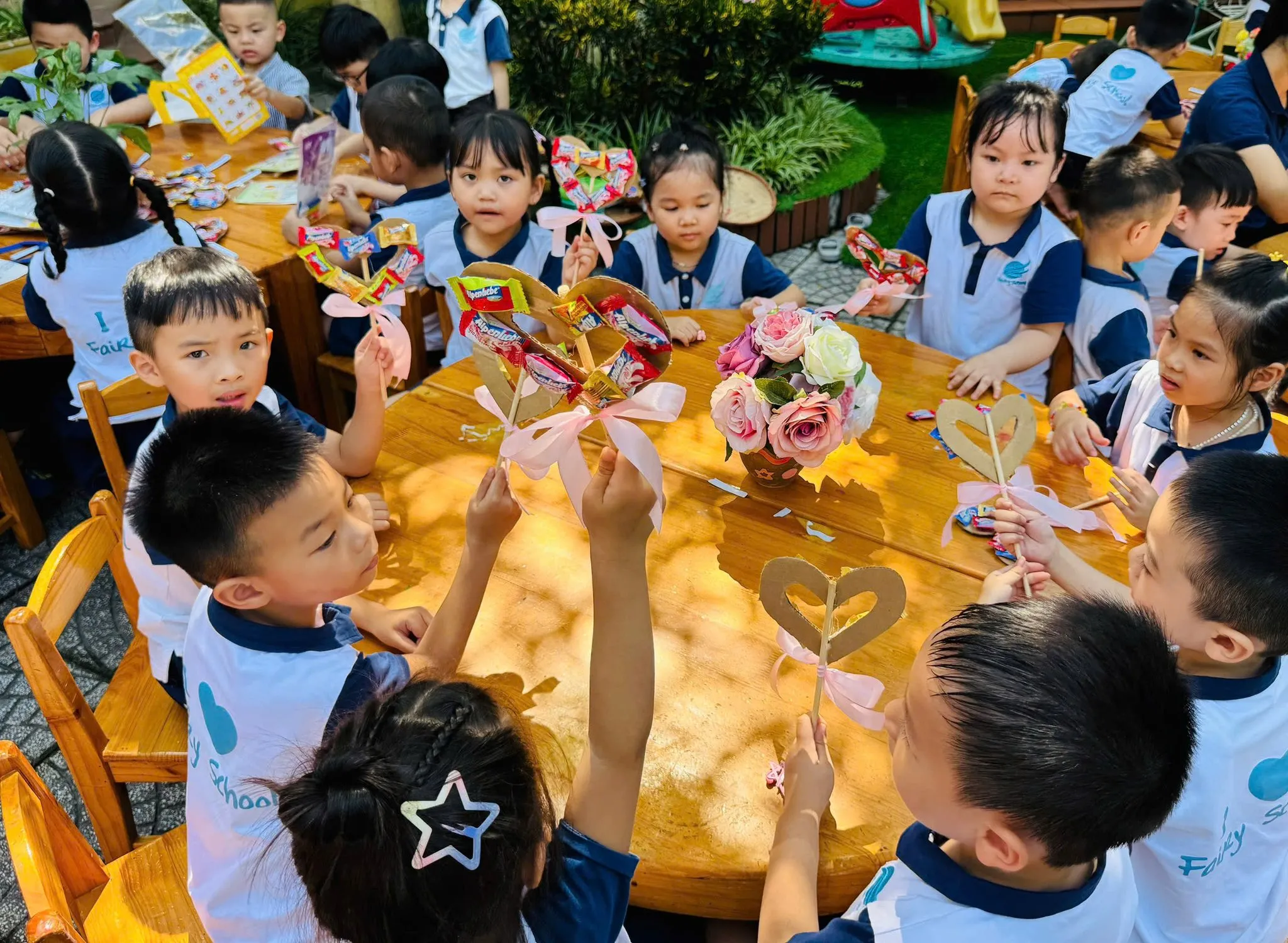 Ngày 20/10 rộn ràng yêu thương tại 3T Edu – Khi con học cách yêu và trân trọng